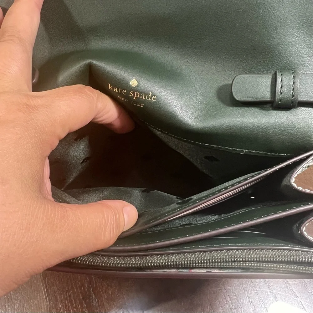 KATE SPADE NEW YORK DANA WALLET ON A STRING. BUTTER Platinum Grey NWT
